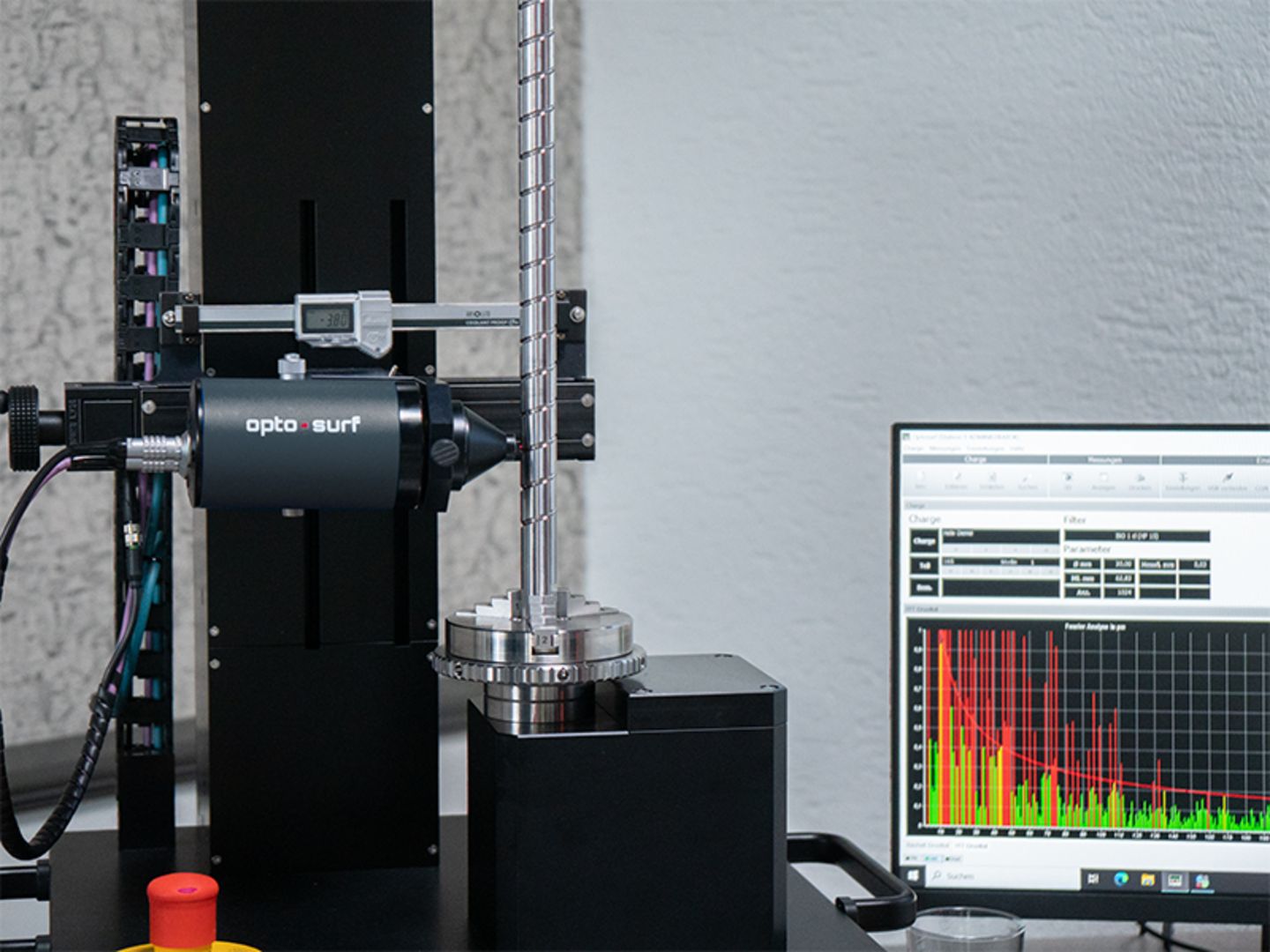 许多 Mahr 测量系统都在 MarWin Professional 测量软件中提供了易于执行的集成 FFT 功能。