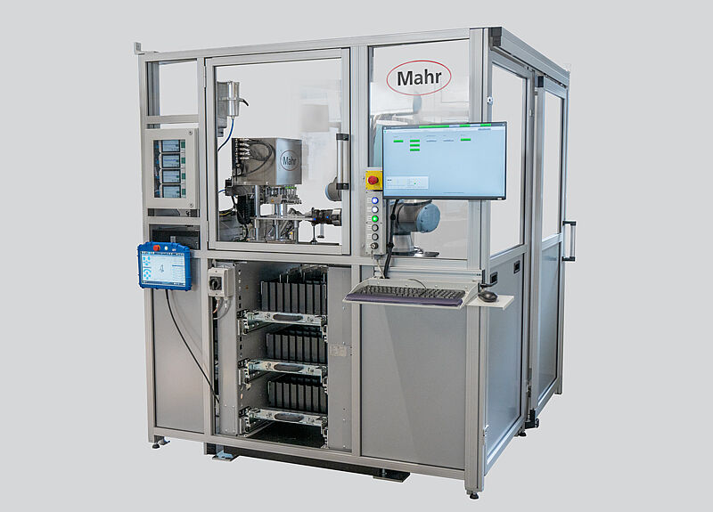 Mahr Engineered Solutions (MES) 为一家平轧铝产品制造商开发了一个自动测量站,用于检测铝板的粗糙度。 Mahr Engineered Solutions (MES) 为一家平轧铝产品制造商开发了一个自动测量站,用于检测铝板的粗糙度。